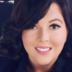 Meet your Posher, Avery